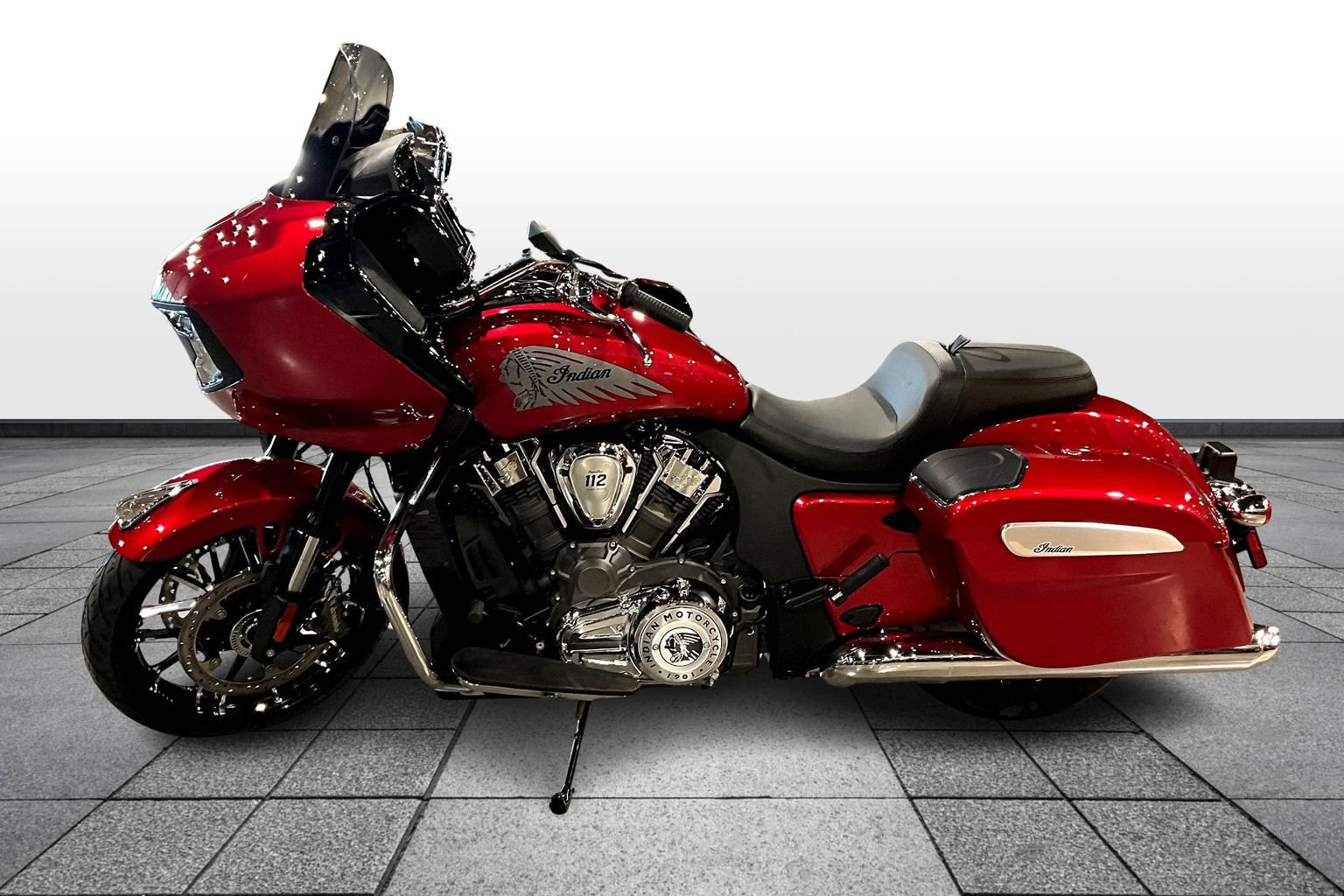 2025 Indian Motorcycle® Challenger® Limited 112 w/PowerBand Audio
